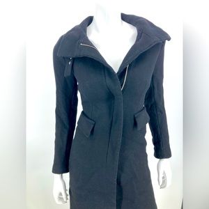 Zara Black Wool Winter Coat Size XS lined Zipper Front Gently Used Warm Stylish